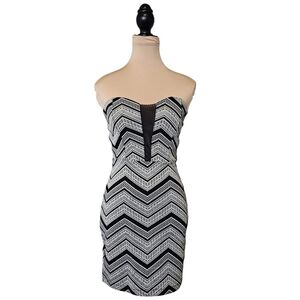 Emerald Sundae Asymmetrical Deep V Mesh Strapless Mini Dress Sz S